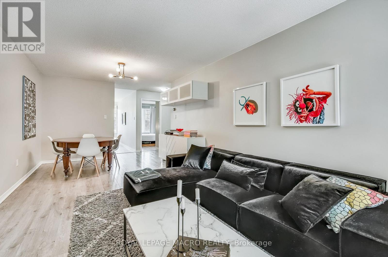 Photo 18 of 103 2055 Walkers Line, Burlington ON