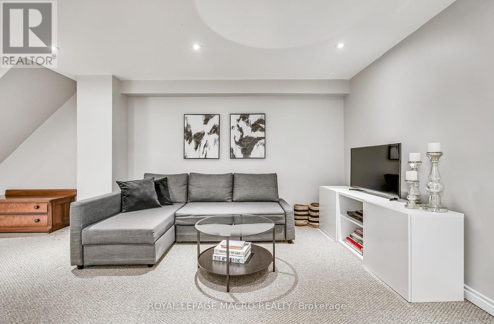 Photo 26 of 103 2055 Walkers Line, Burlington ON