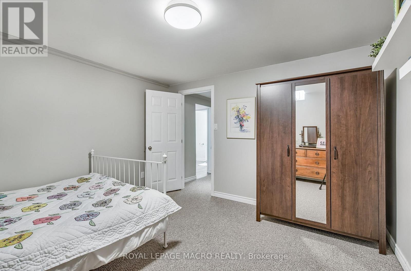 Photo 31 of 103 2055 Walkers Line, Burlington ON