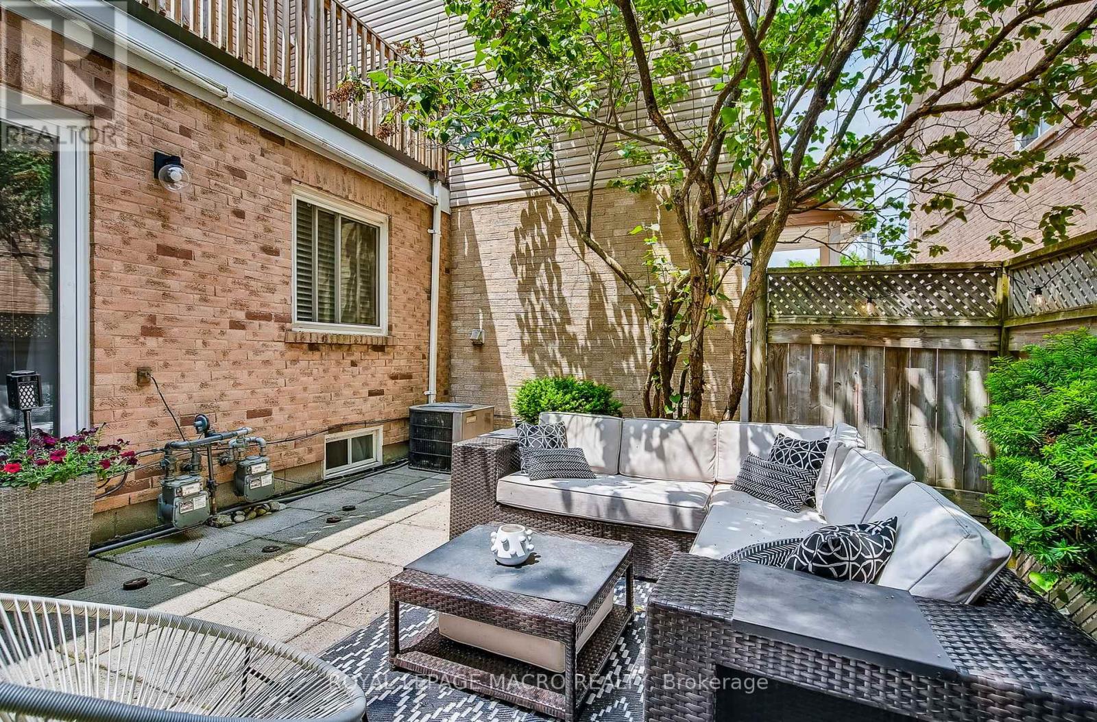 Photo 39 of 103 2055 Walkers Line, Burlington ON
