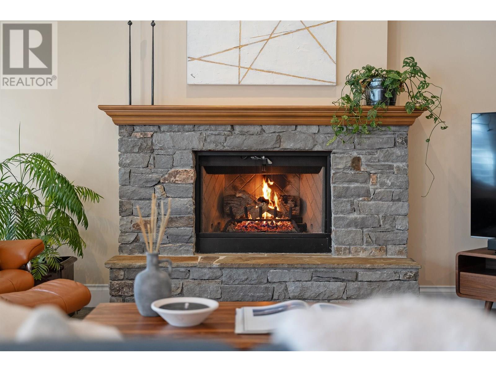 938 KINGS AVENUE, West Vancouver
