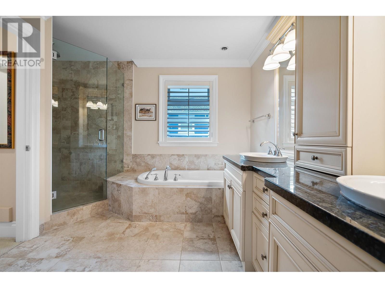 938 KINGS AVENUE, West Vancouver