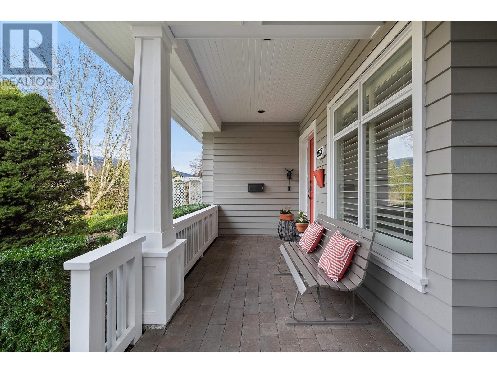 938 KINGS AVENUE, West Vancouver