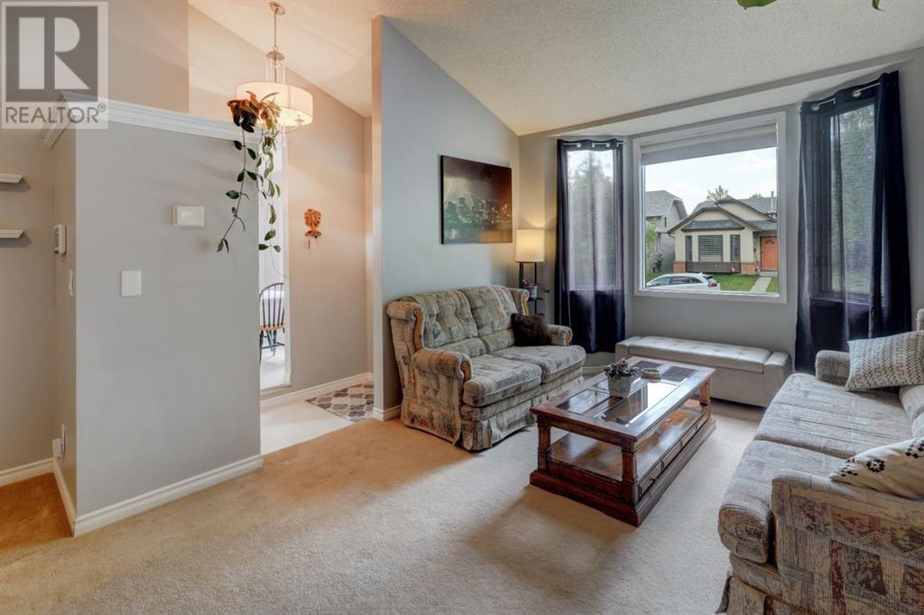 Single Family House 4 Level for Sale in  MacEwan Meadow Rise NW MacEwan Glen Calgary 