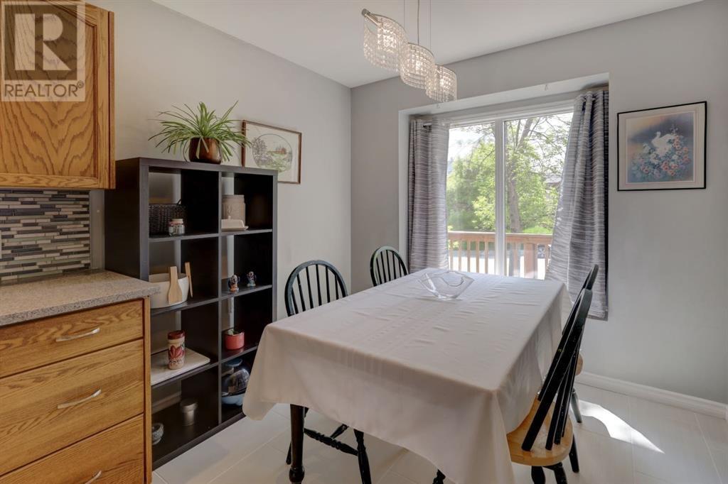 Single Family House 4 Level for Sale in  MacEwan Meadow Rise NW MacEwan Glen Calgary 