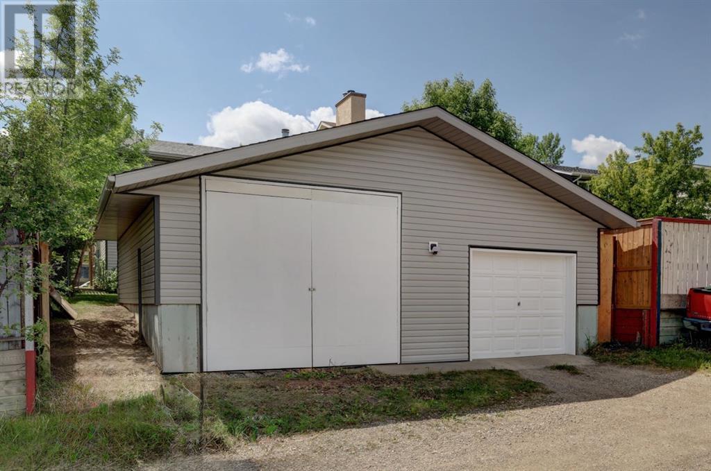 Single Family House 4 Level for Sale in  MacEwan Meadow Rise NW MacEwan Glen Calgary 