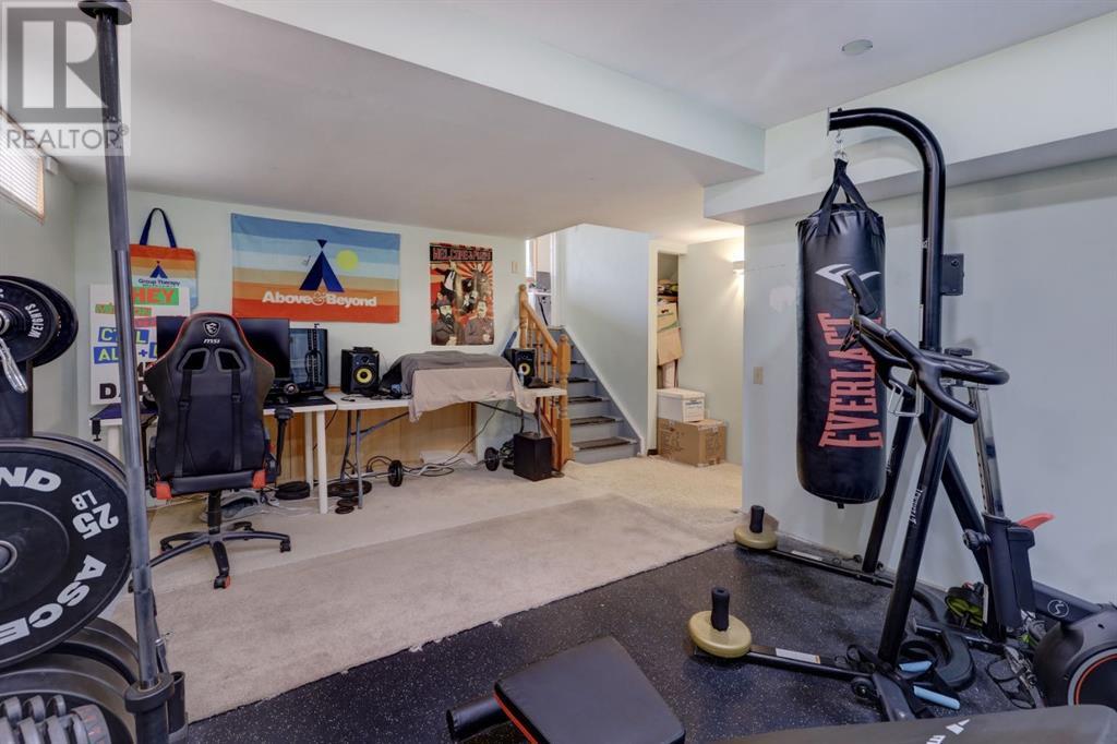 Single Family House 4 Level for Sale in  MacEwan Meadow Rise NW MacEwan Glen Calgary 