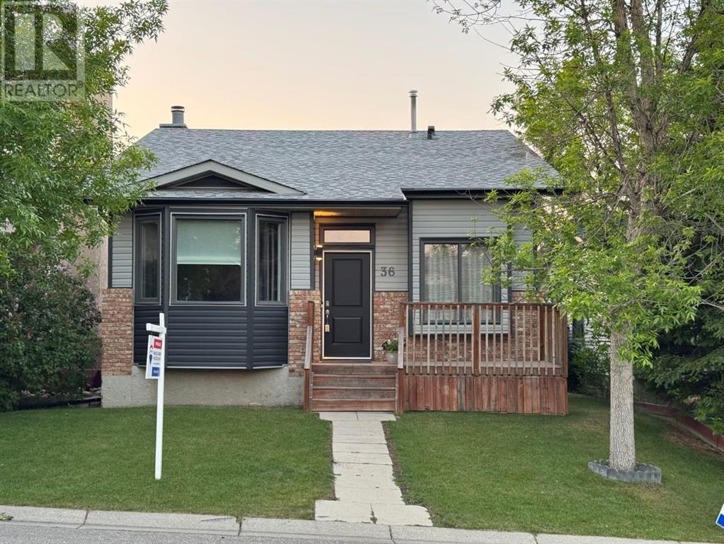 Single Family House 4 Level for Sale in  MacEwan Meadow Rise NW MacEwan Glen Calgary 
