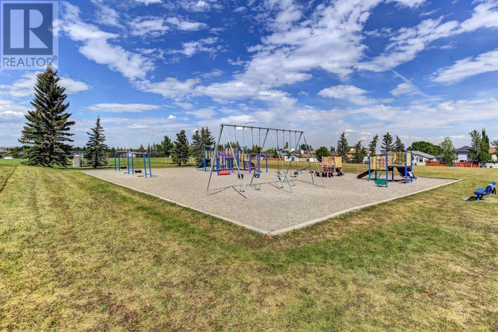 Single Family House 4 Level for Sale in  MacEwan Meadow Rise NW MacEwan Glen Calgary 