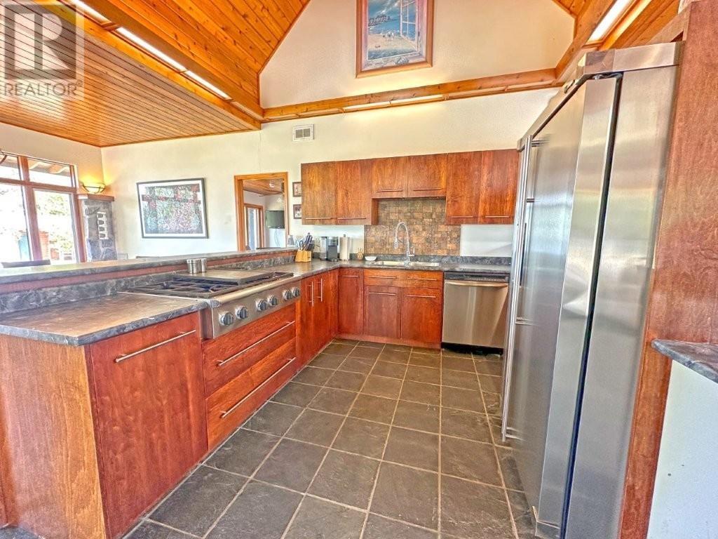 Photo 16 of 11 Peter Drive, Beardmore ON