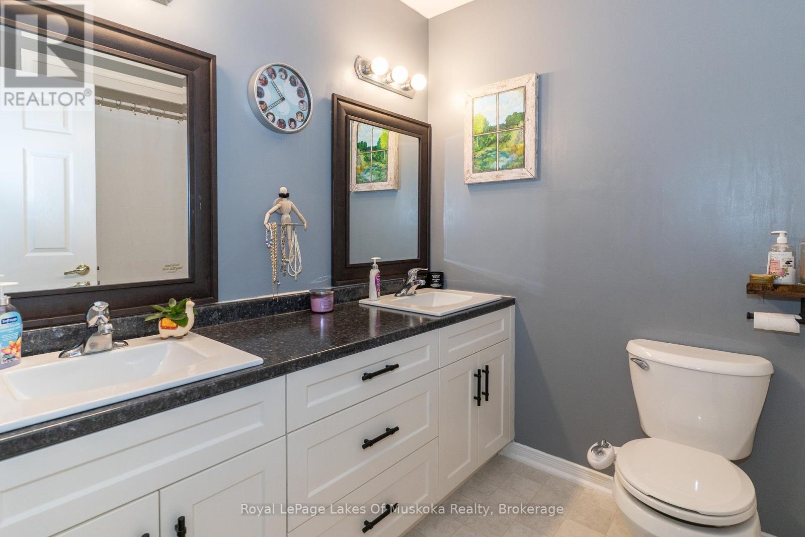 Photo 1 of 74 Glencairn Crescent, Huntsville ON