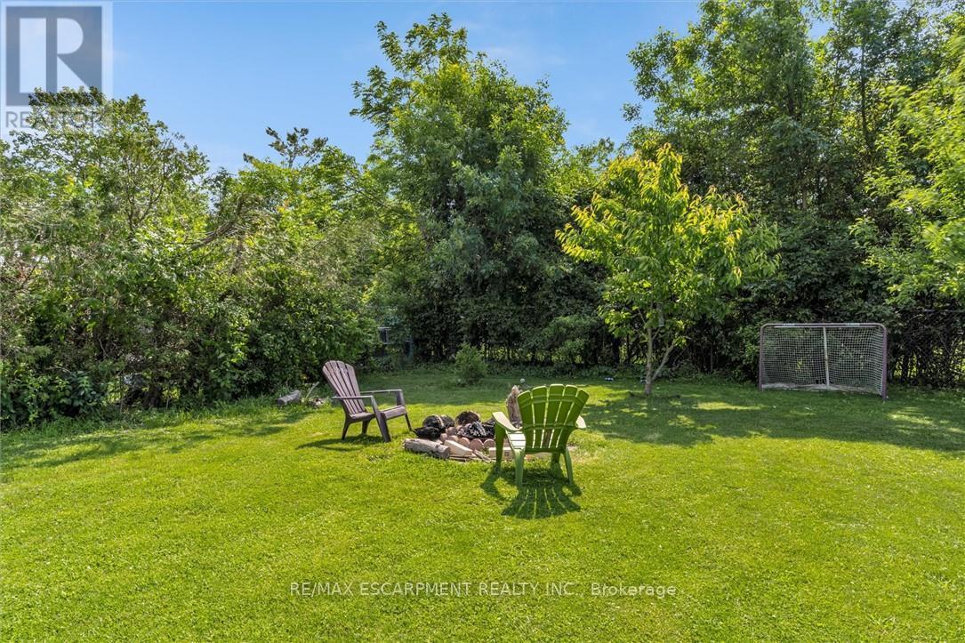 Photo 24 of 197 Riverside Drive, Welland ON