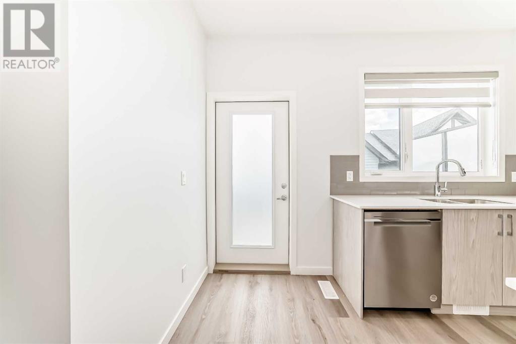 Single Family House for Sale in   Evanscrest Common NW Evanston Calgary 