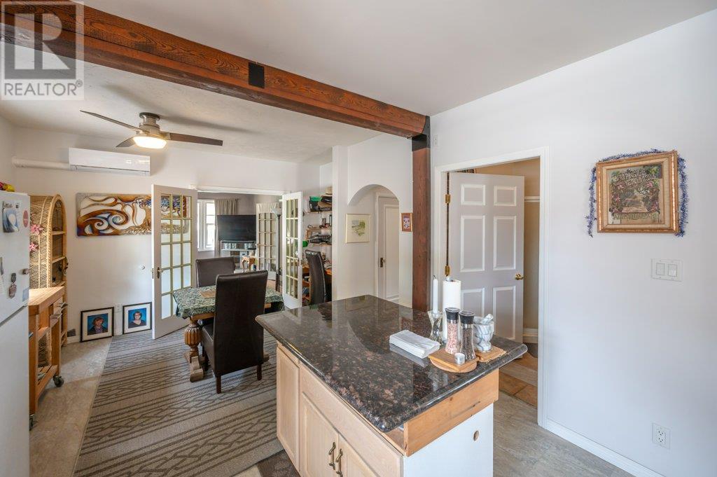 6130 Kootenay Street, Oliver