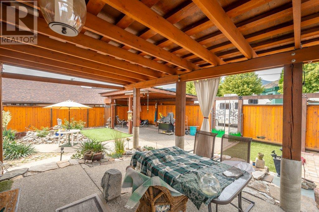 6130 Kootenay Street, Oliver