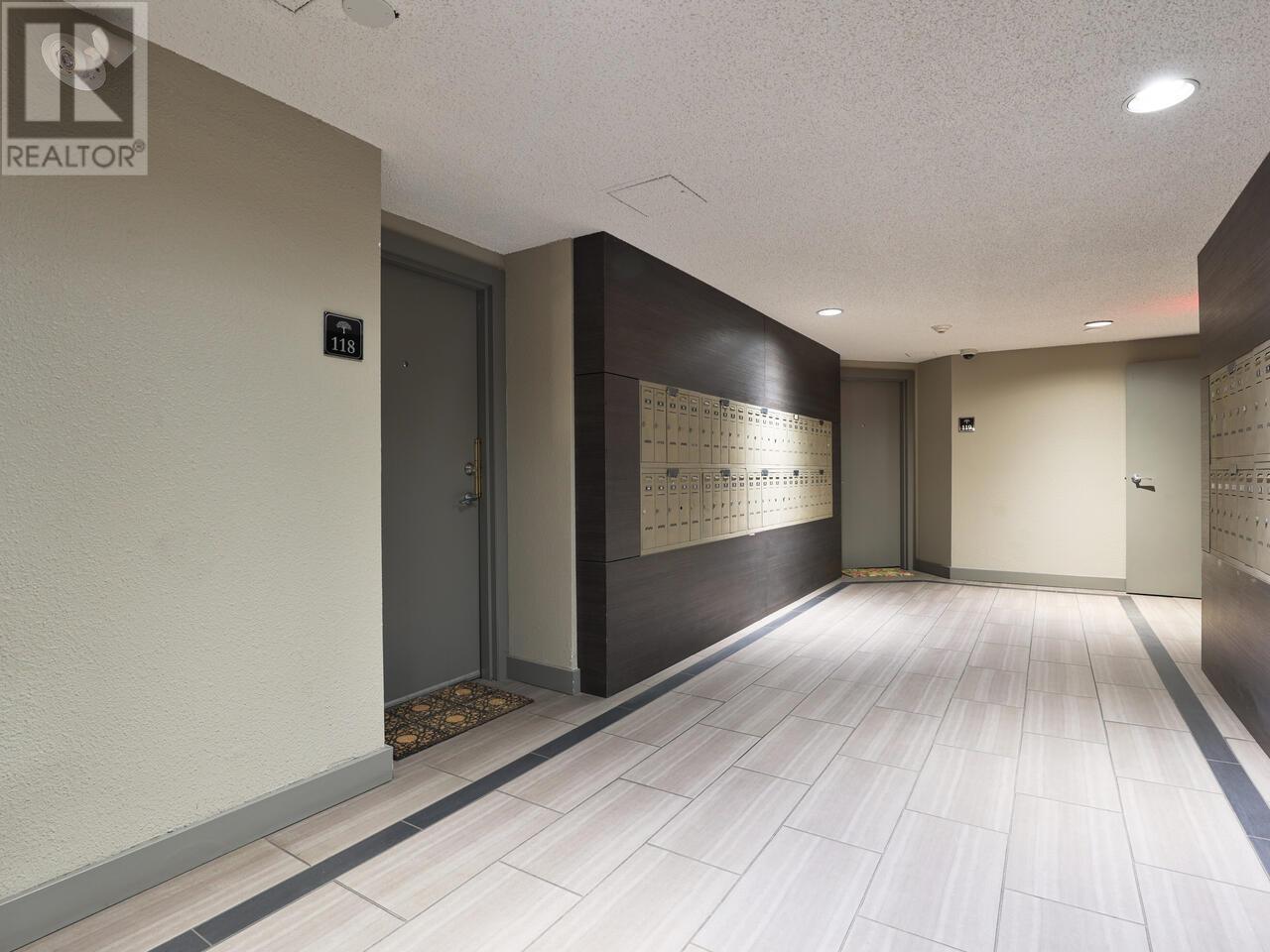 Photo 22 of 118 9847 Manchester Drive, Burnaby BC