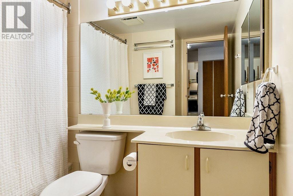 Photo 11 of 208 1750 Augusta Avenue, Burnaby BC