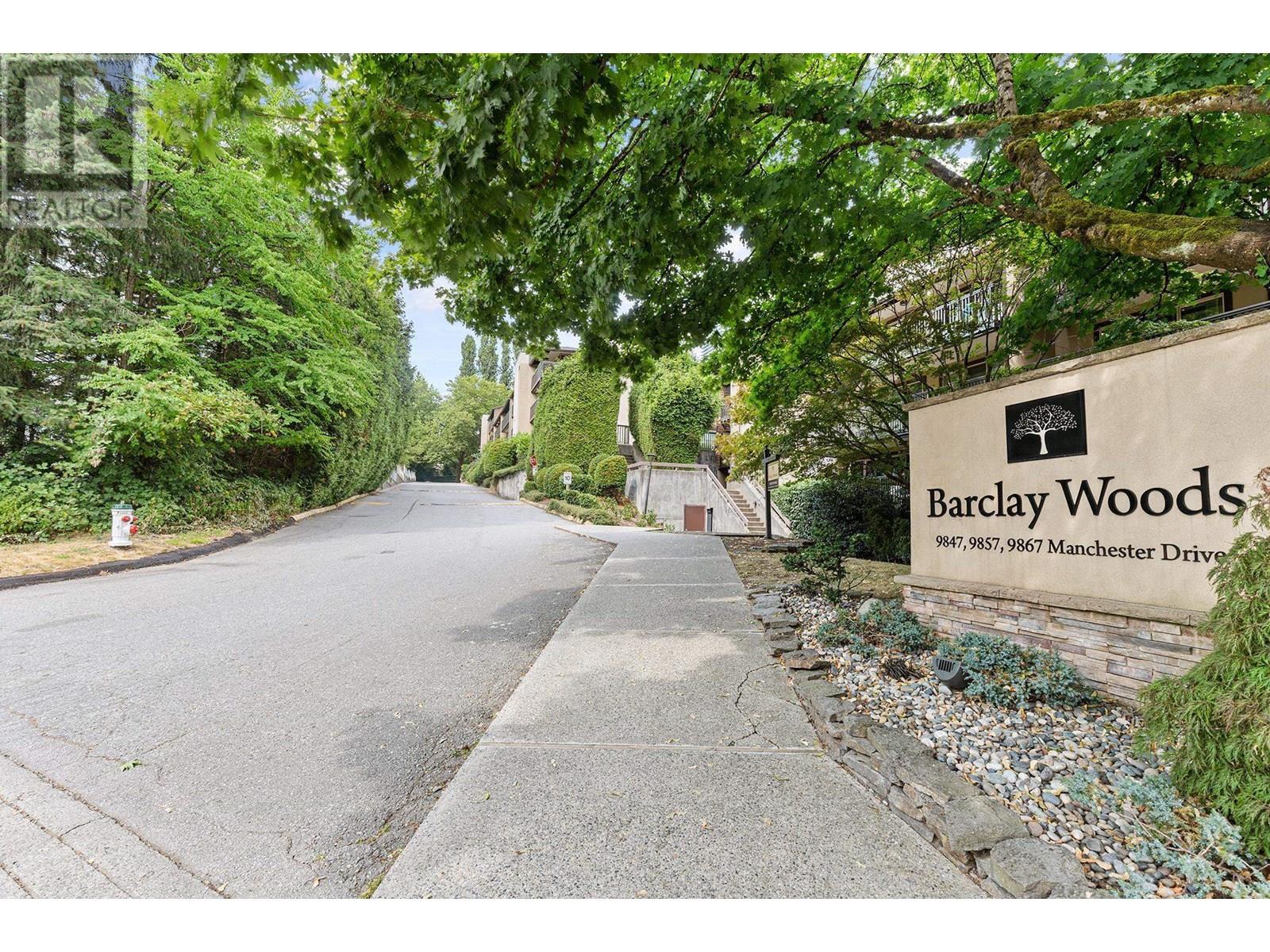 Photo 5 of 118 9847 Manchester Drive, Burnaby BC