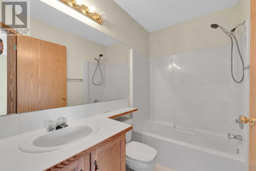 Single Family House for Sale in  Somercrest Close SW Somerset Calgary 