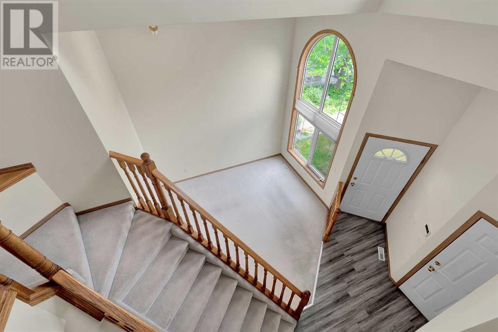 Single Family House for Sale in  Somercrest Close SW Somerset Calgary 