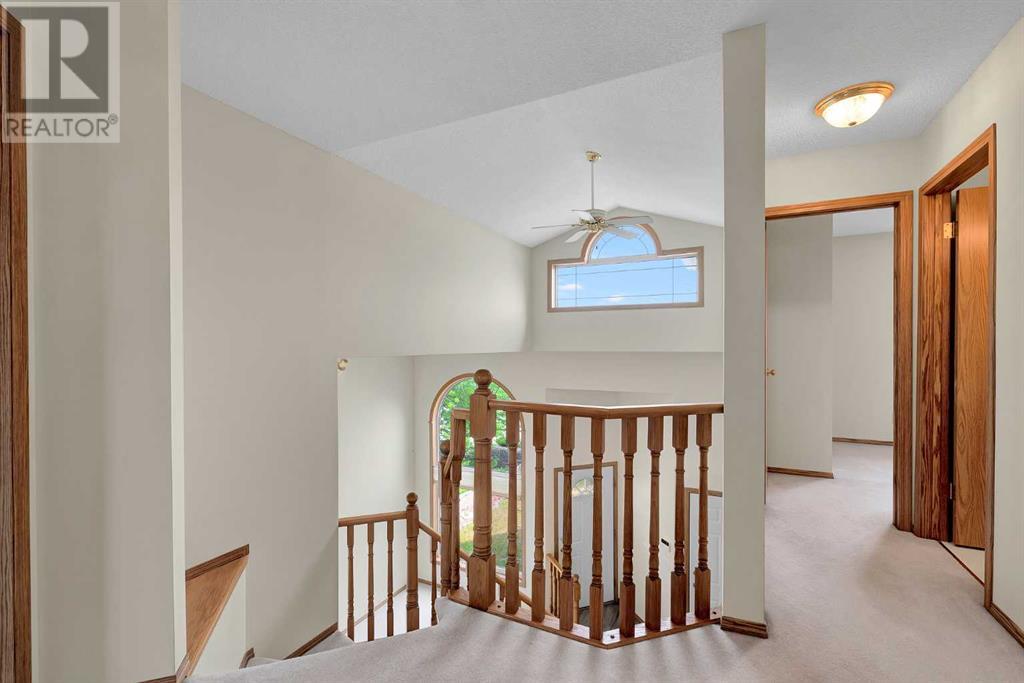 Single Family House for Sale in  Somercrest Close SW Somerset Calgary 