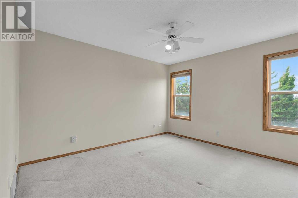 Single Family House for Sale in  Somercrest Close SW Somerset Calgary 