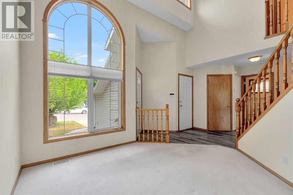 Single Family House for Sale in  Somercrest Close SW Somerset Calgary 