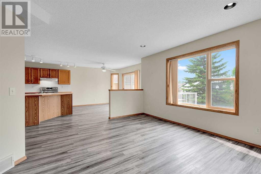 Single Family House for Sale in  Somercrest Close SW Somerset Calgary 