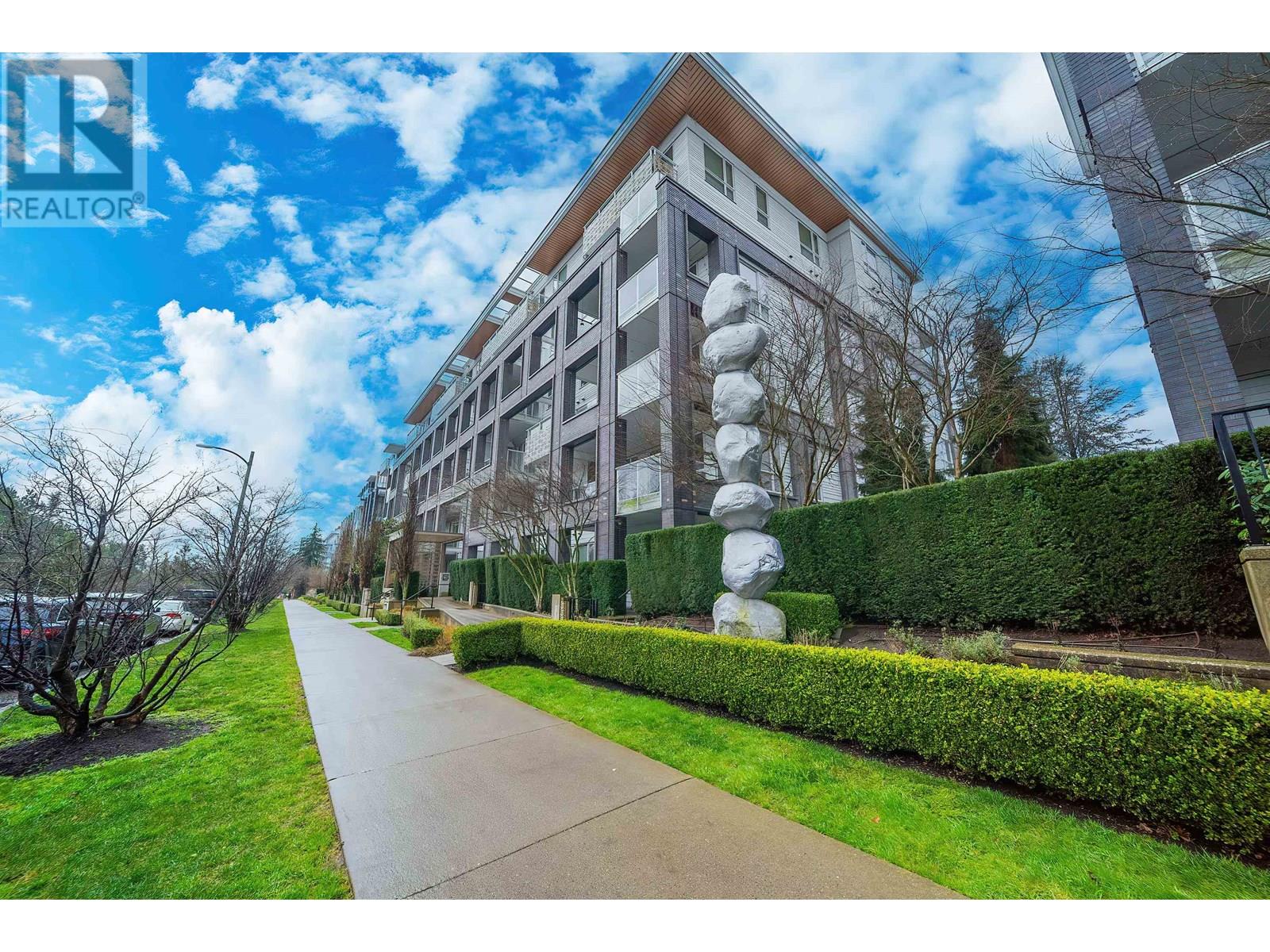 Photo 13 of 505 6677 Cambie Street, Vancouver BC