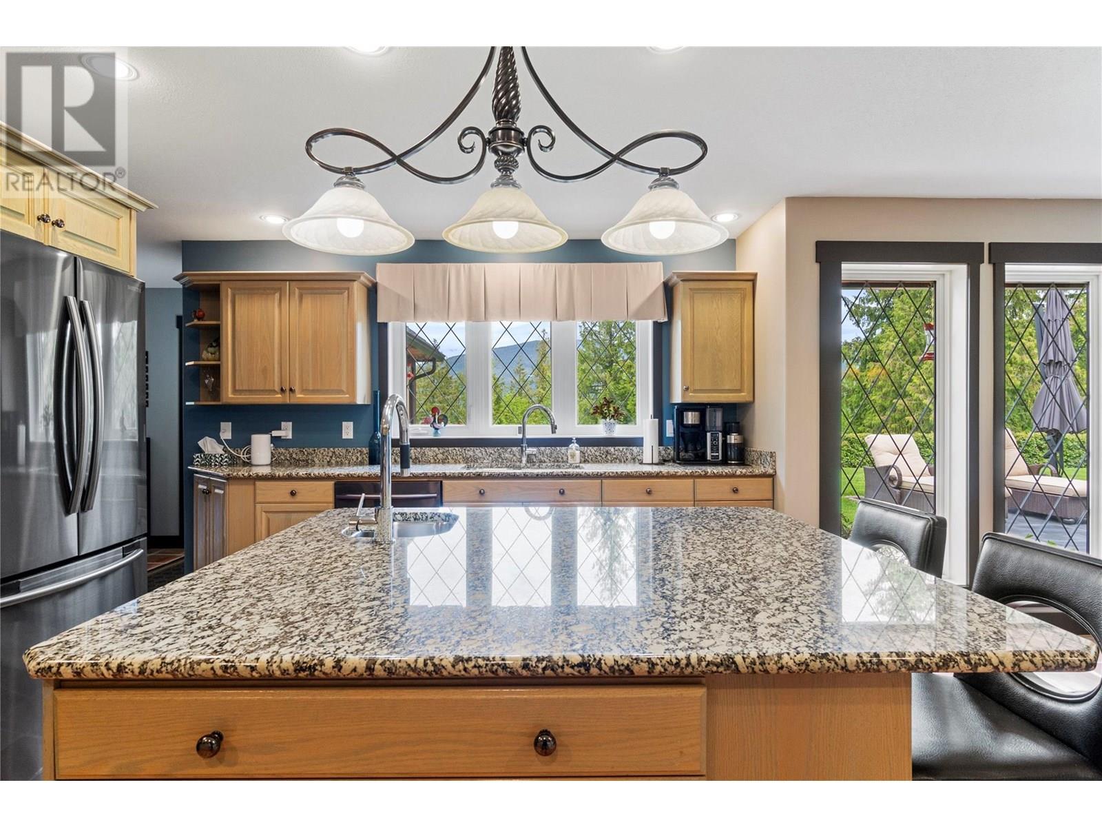 Photo 43 of 5121 Ivy Road, Eagle Bay BC