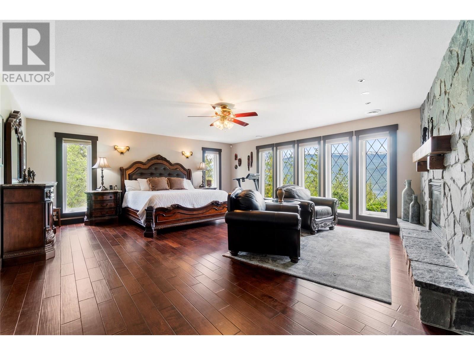 Photo 49 of 5121 Ivy Road, Eagle Bay BC