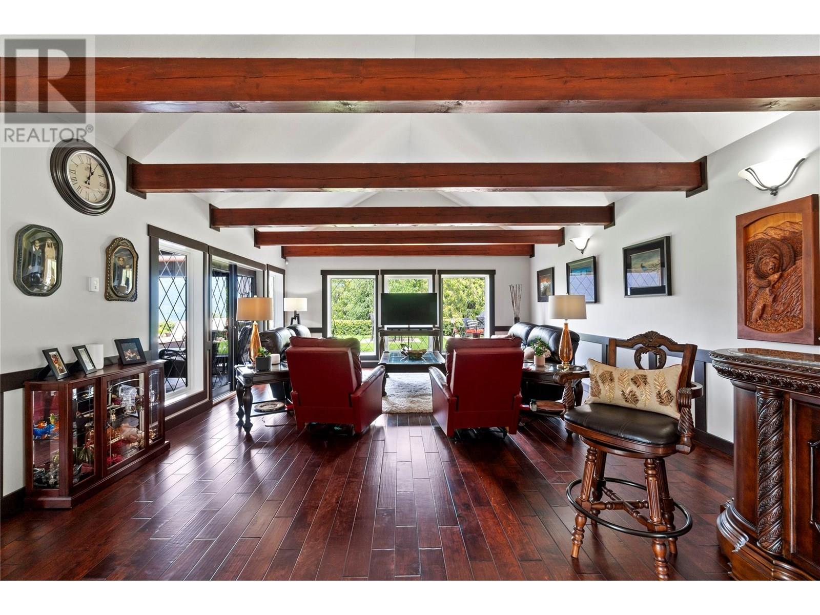 Photo 5 of 5121 Ivy Road, Eagle Bay BC