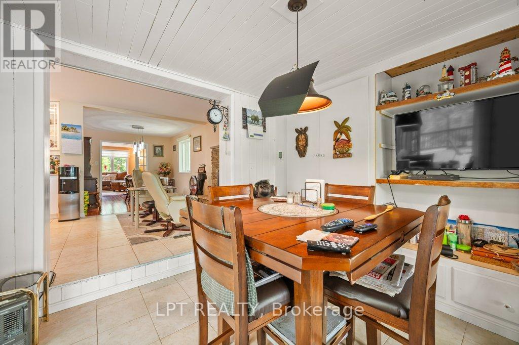 Photo 43 of 31 Acorn Lane, Frontenac ON