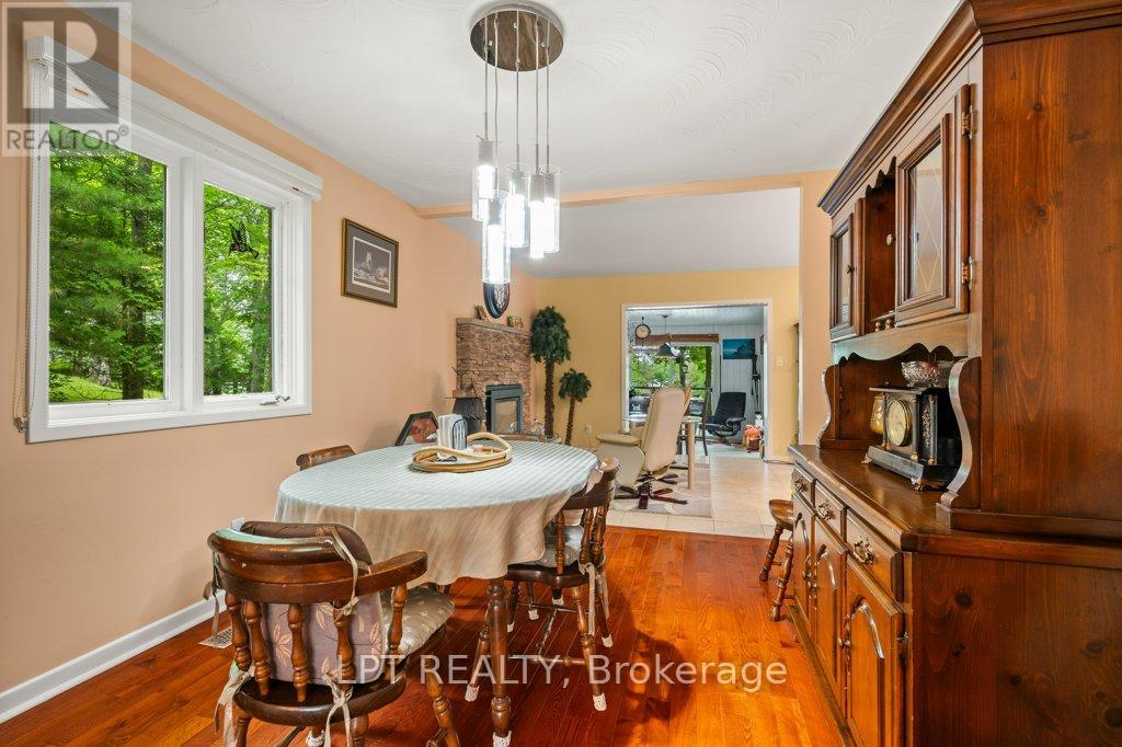 Photo 38 of 31 Acorn Lane, Frontenac ON