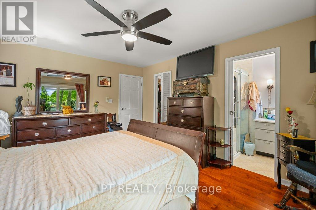 Photo 36 of 31 Acorn Lane, Frontenac ON