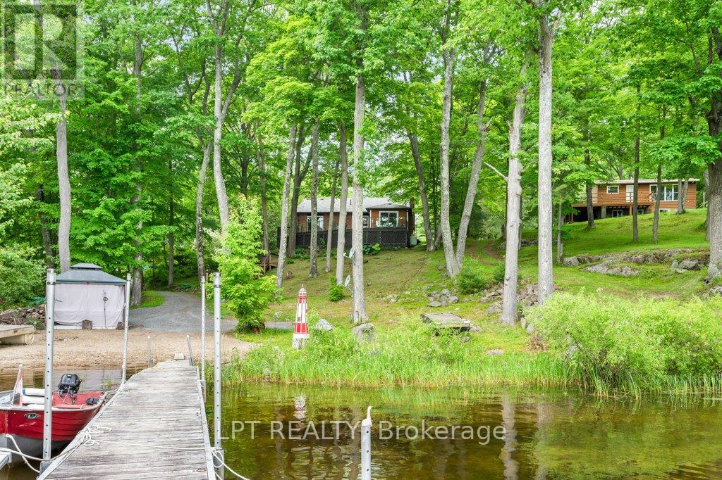 Photo 8 of 31 Acorn Lane, Frontenac ON