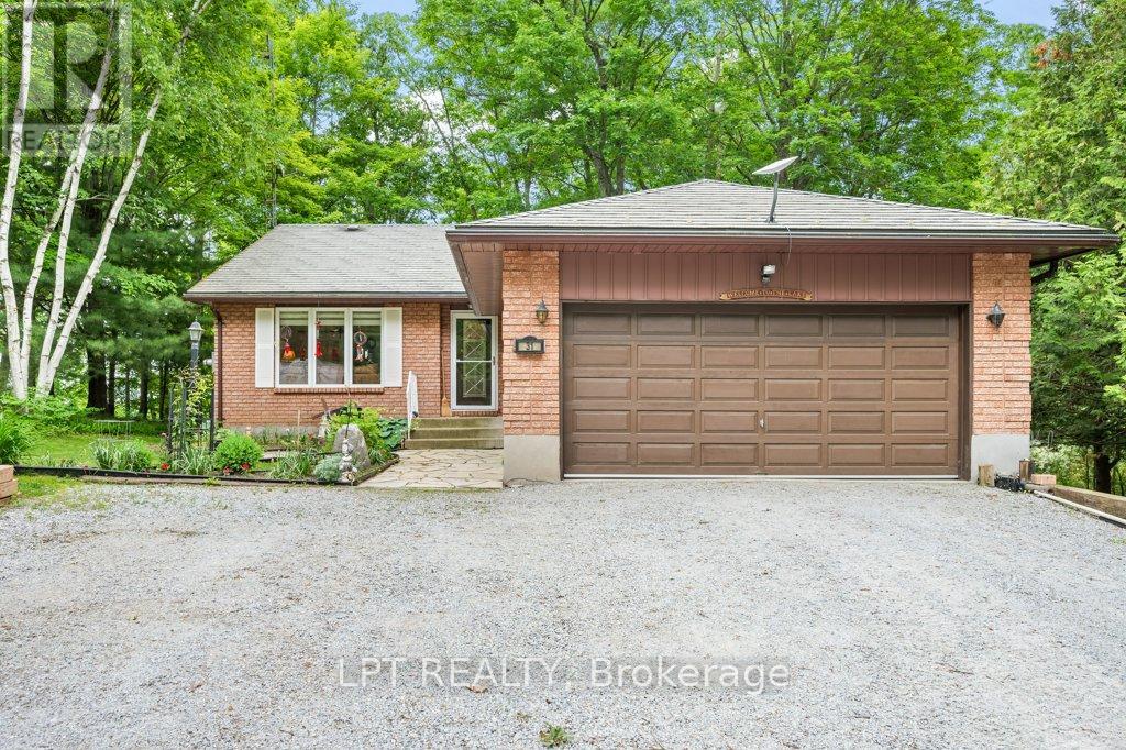 Photo 22 of 31 Acorn Lane, Frontenac ON