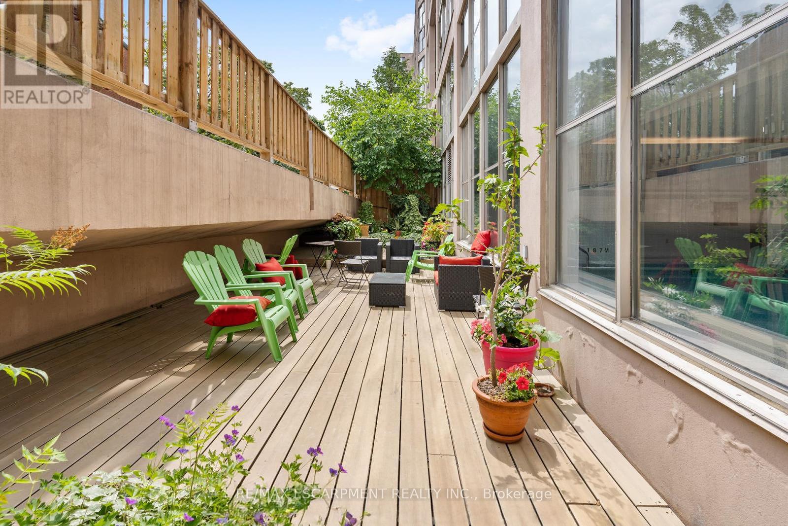 Photo 19 of 811 65 Scadding Avenue, Toronto ON