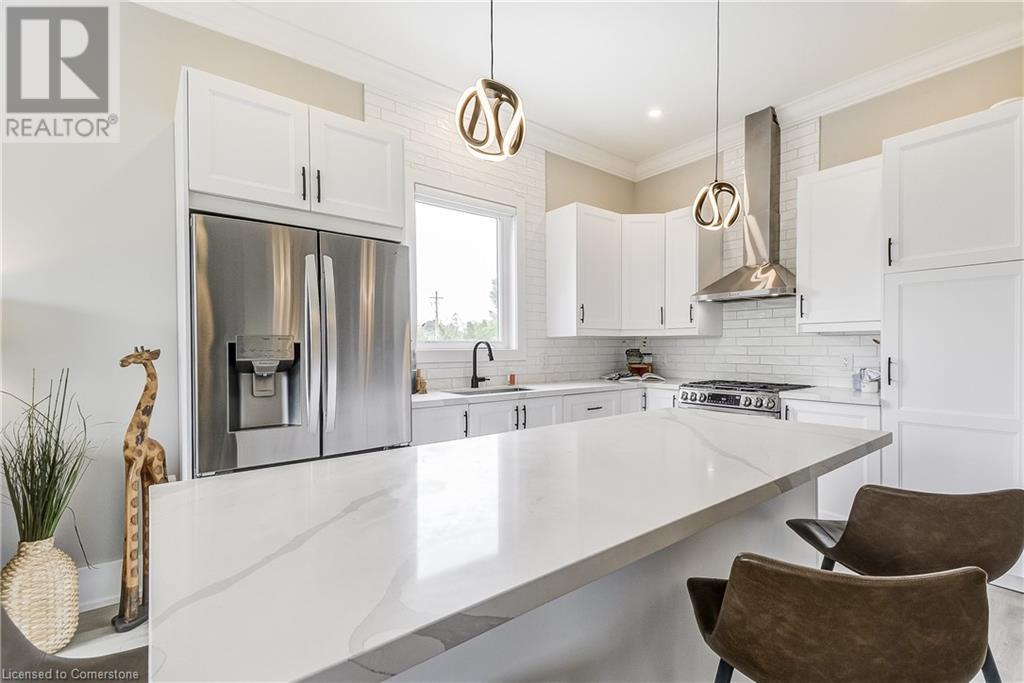Photo 2 of 994 Hansler Road, Welland ON