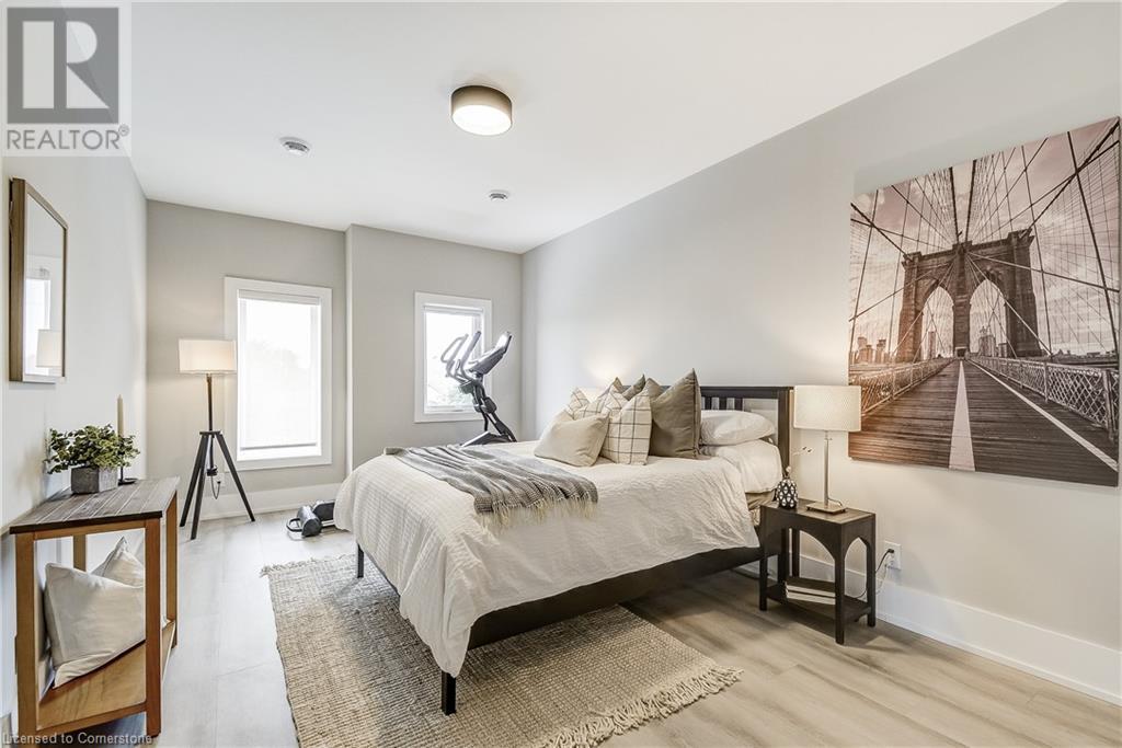 Photo 10 of 994 Hansler Road, Welland ON