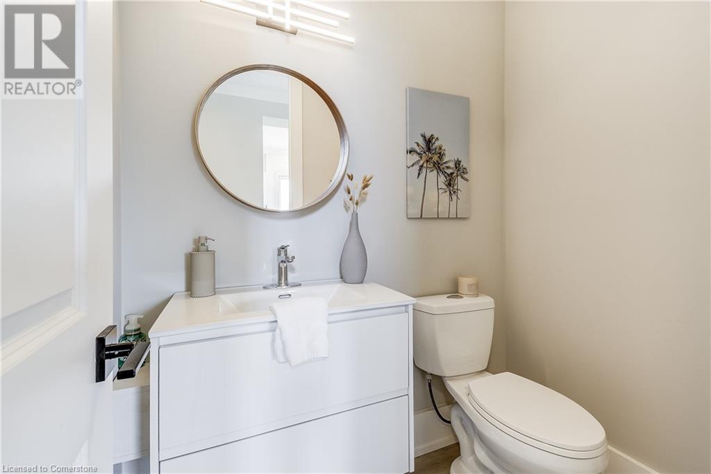 Photo 12 of 994 Hansler Road, Welland ON