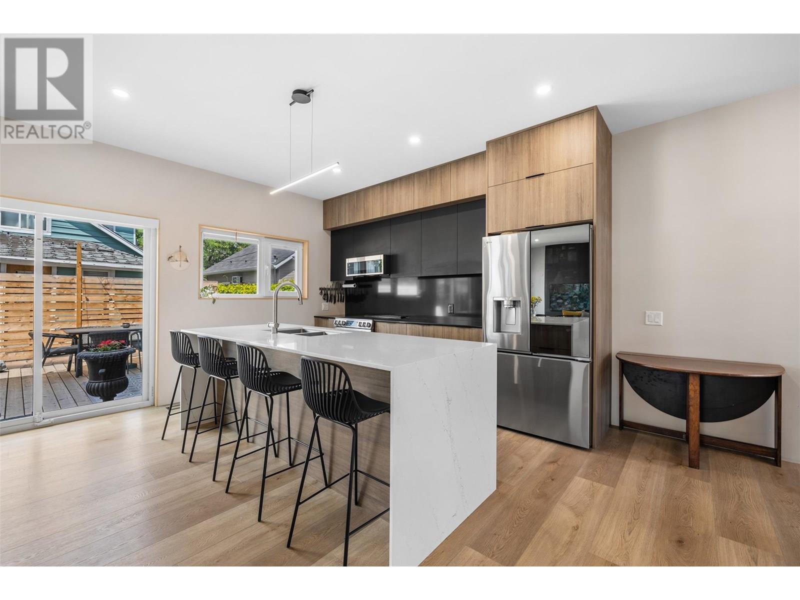  949 & 951 Coronation Avenue, Kelowna