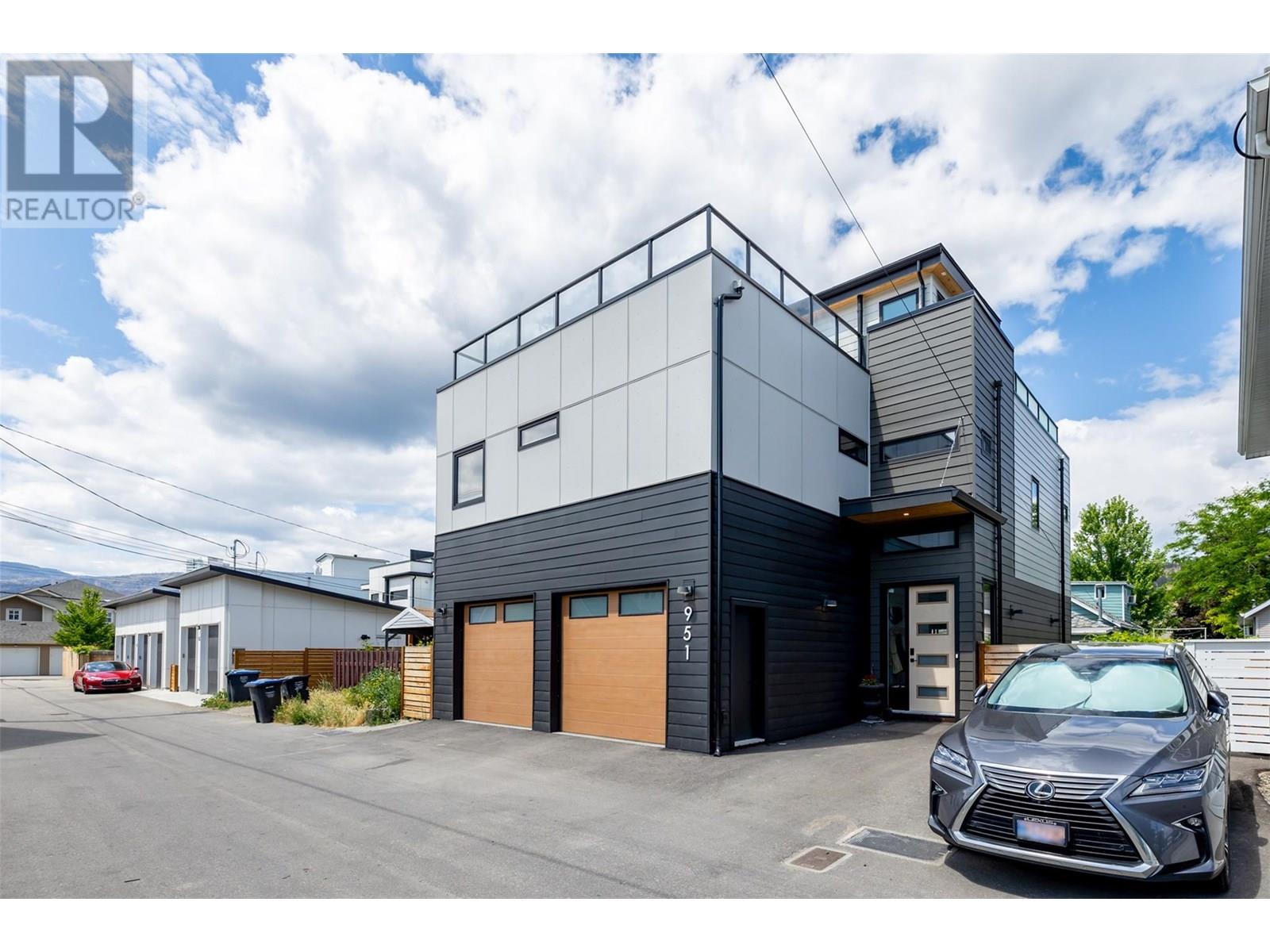  949 & 951 Coronation Avenue, Kelowna