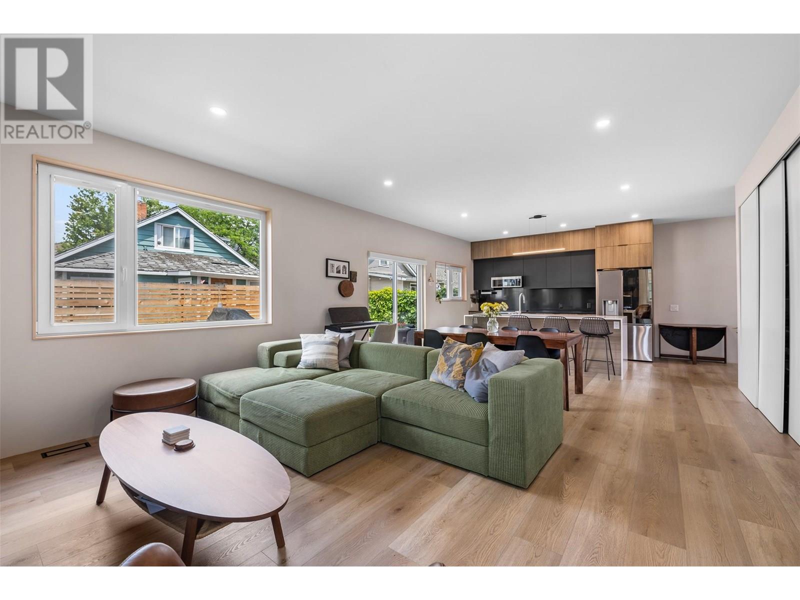  949 & 951 Coronation Avenue, Kelowna