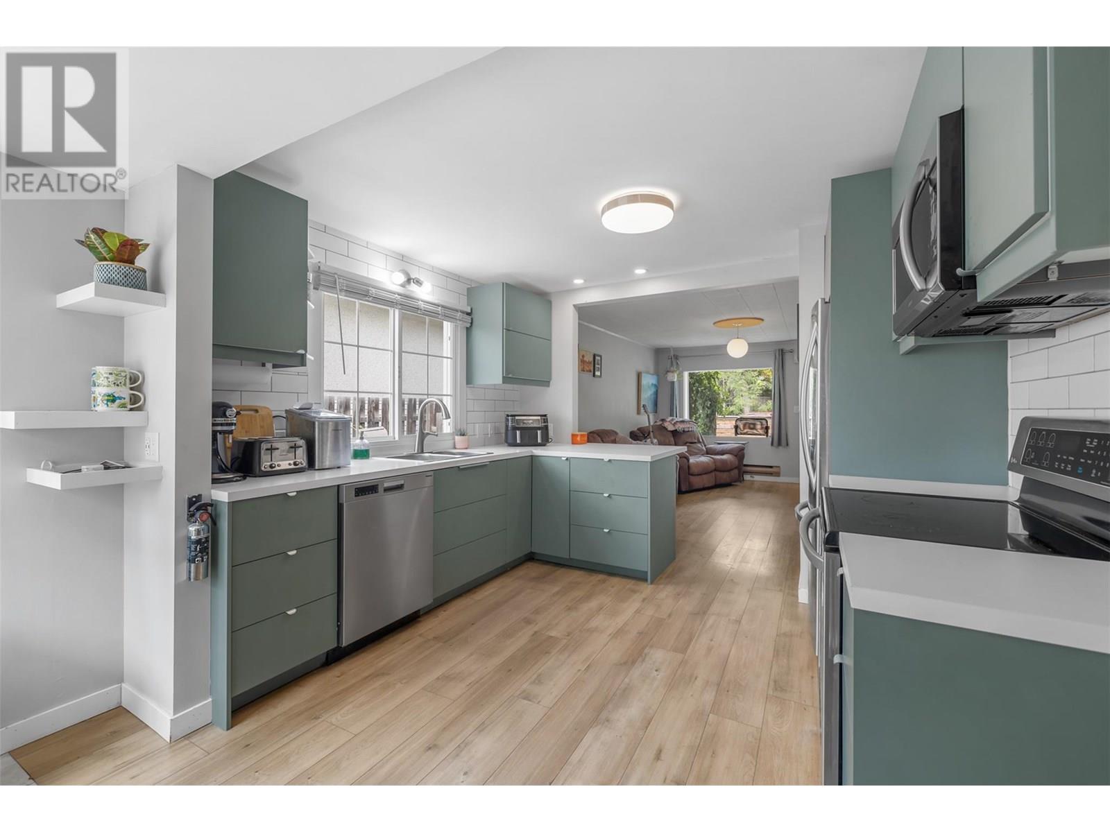  949 & 951 Coronation Avenue, Kelowna