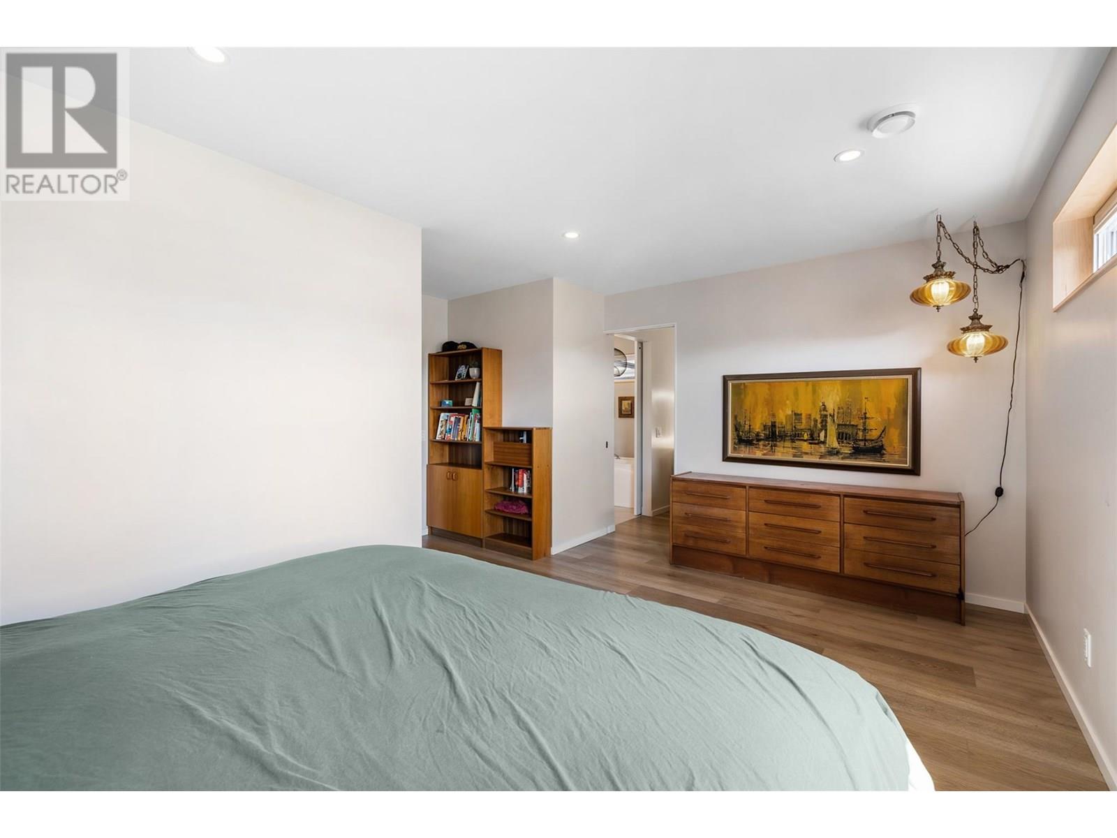  949 & 951 Coronation Avenue, Kelowna