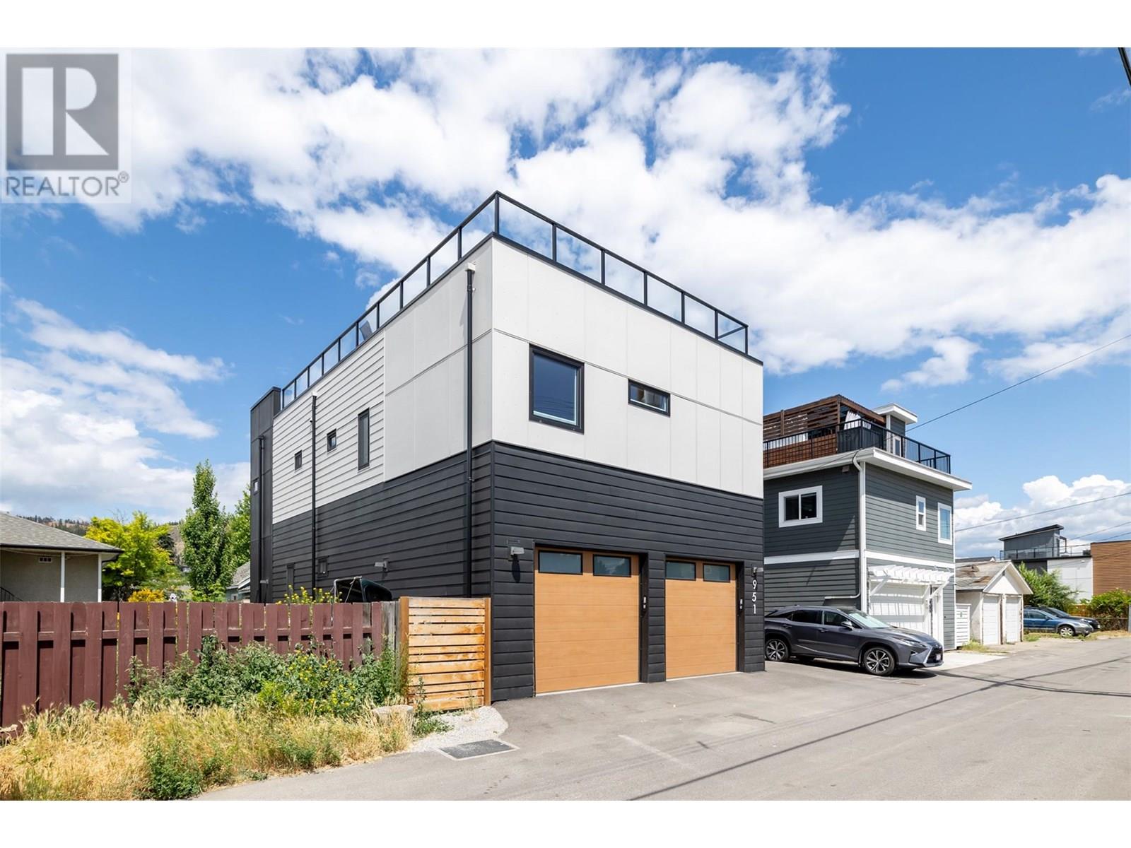  949 & 951 Coronation Avenue, Kelowna