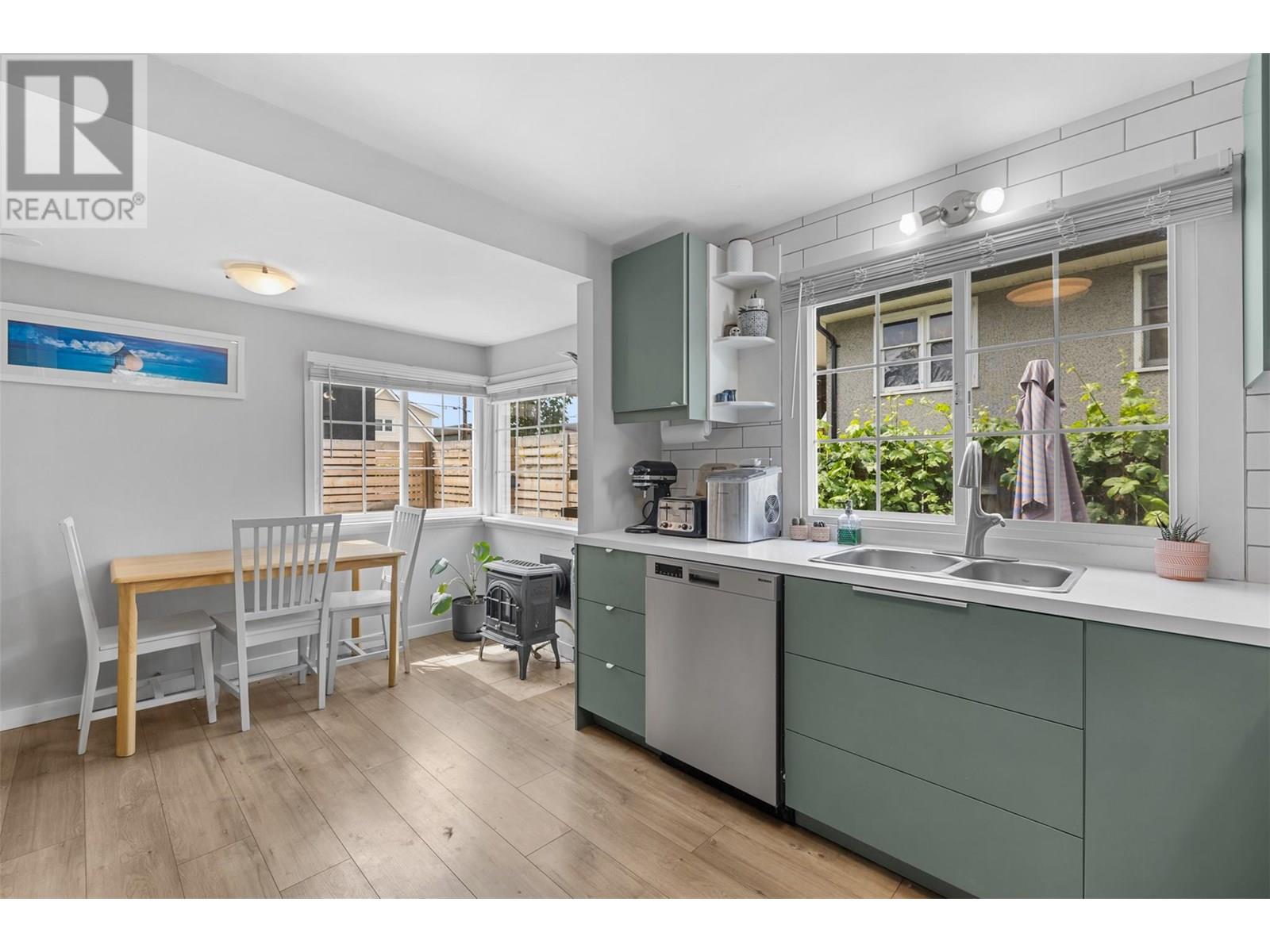  949 & 951 Coronation Avenue, Kelowna