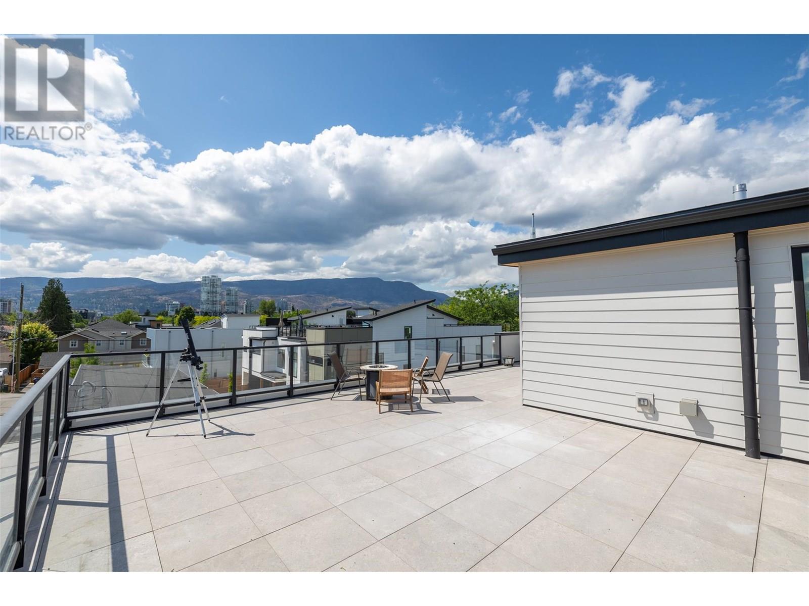  949 & 951 Coronation Avenue, Kelowna