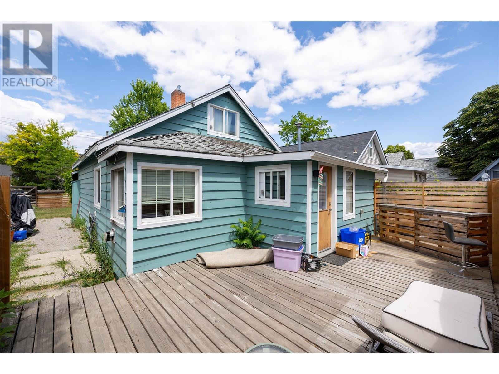  949 & 951 Coronation Avenue, Kelowna